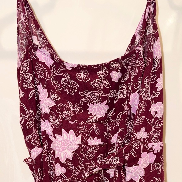 Forever 21 Pink Floral Wrap-Dress with Front Slit in Pink - Picture 4 of 5